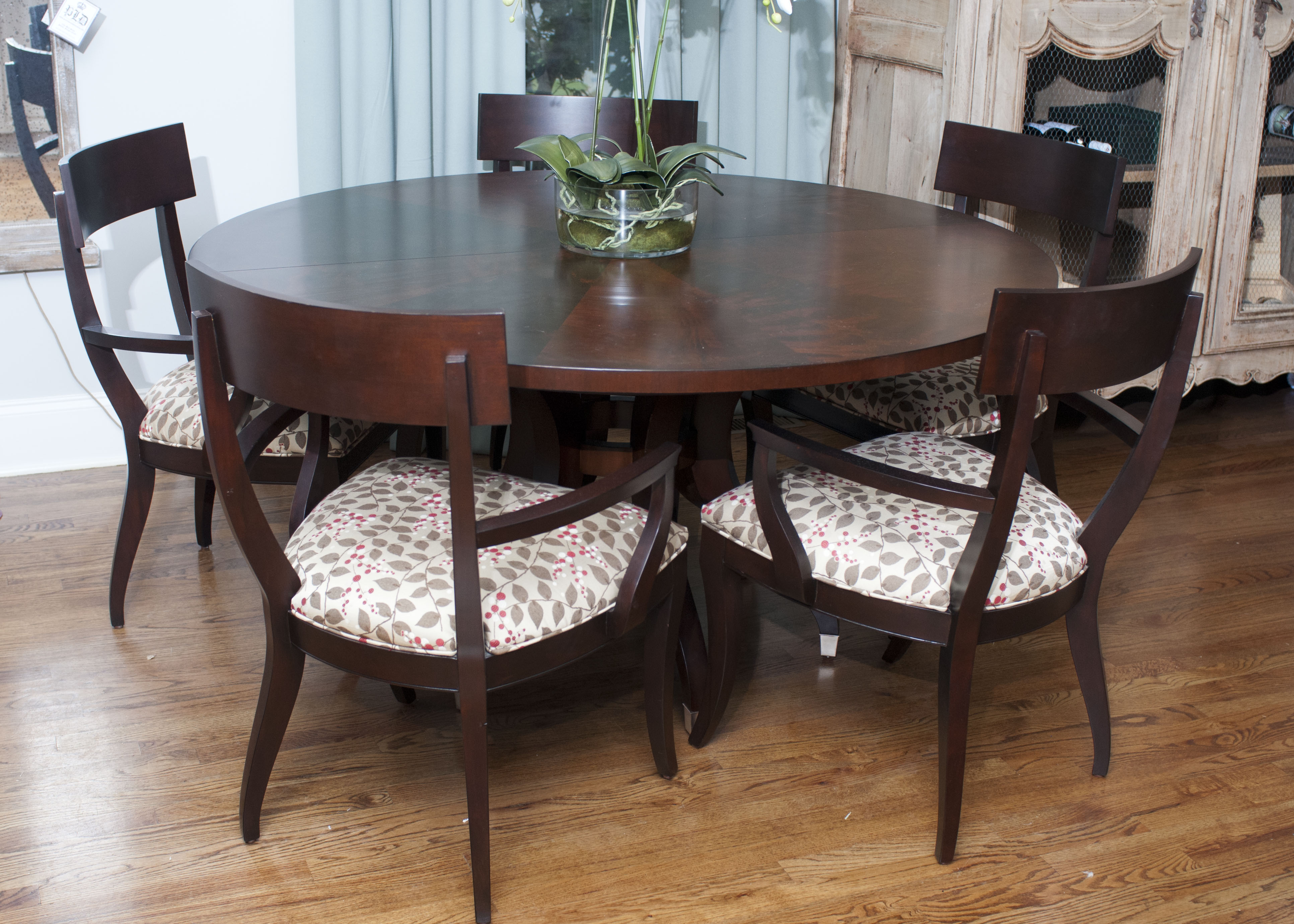 Ethan Allen Round Table and 6 Chairs
