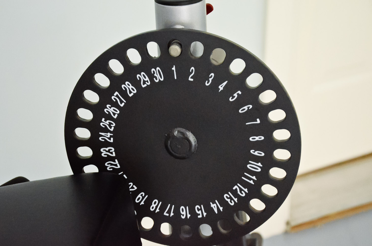 Hoist Leg Extension Machine