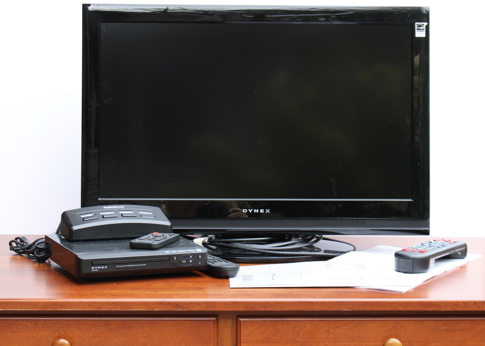 Dynex 26" Flat Screen TV and CD/DVD PLayer