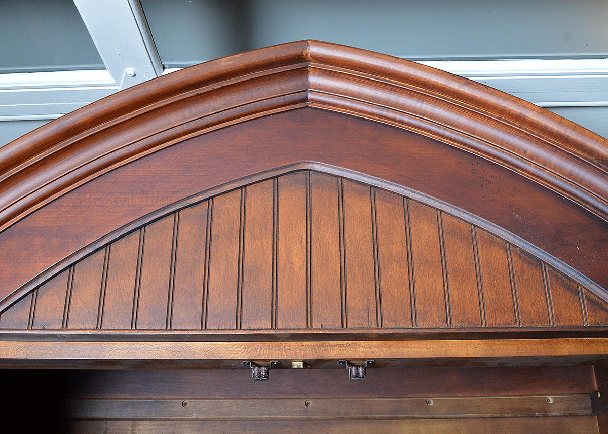 Romweber Viking Oak Entertainment Armoire