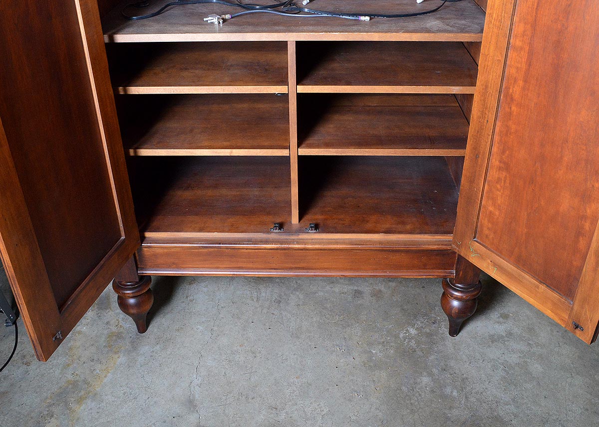 Romweber Viking Oak Entertainment Armoire