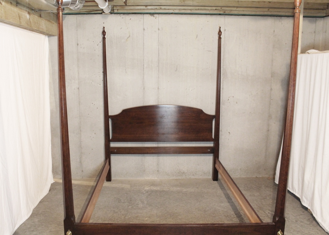 Crescent Queen Cherry Four Poster Bed Frame w/ Brass Medallions