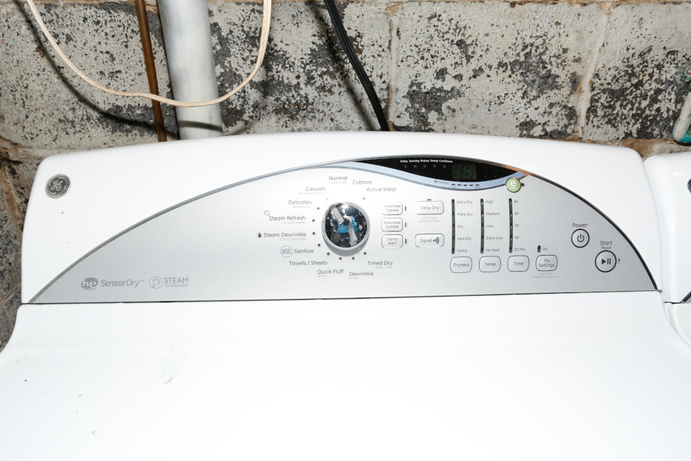 General Electric Hydro Wave and Sensor Dry Washer