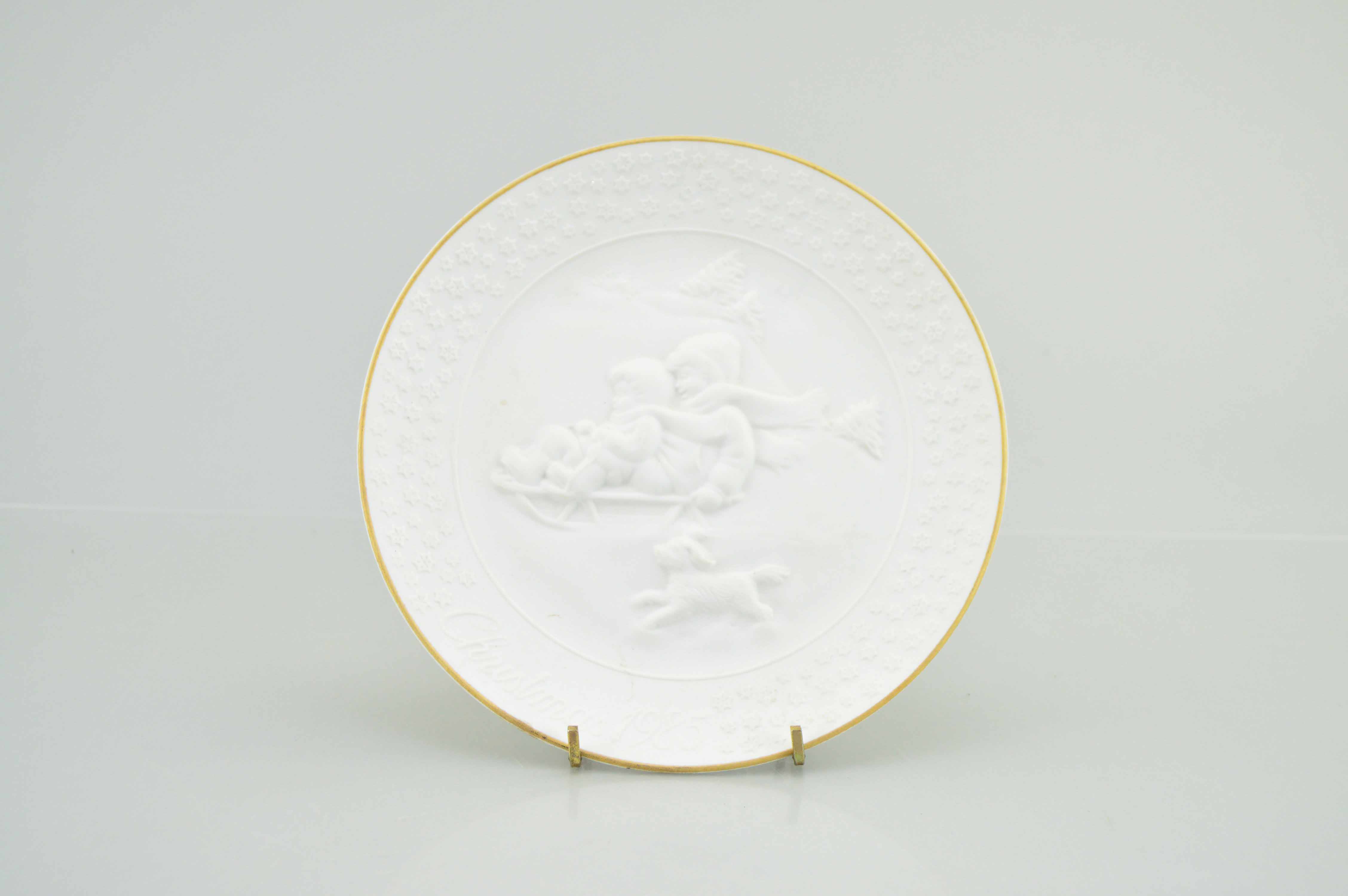 Pair of Vintage Gold Trimmed Christmas Plates by Avon