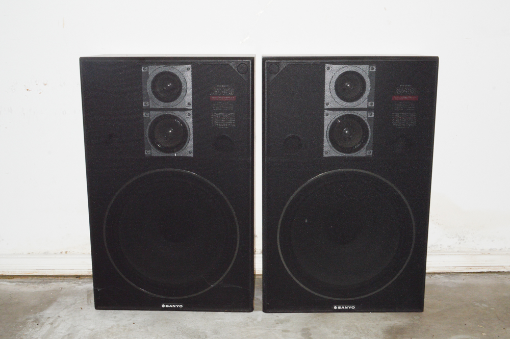 Pair of Sanyo Floor Speakers