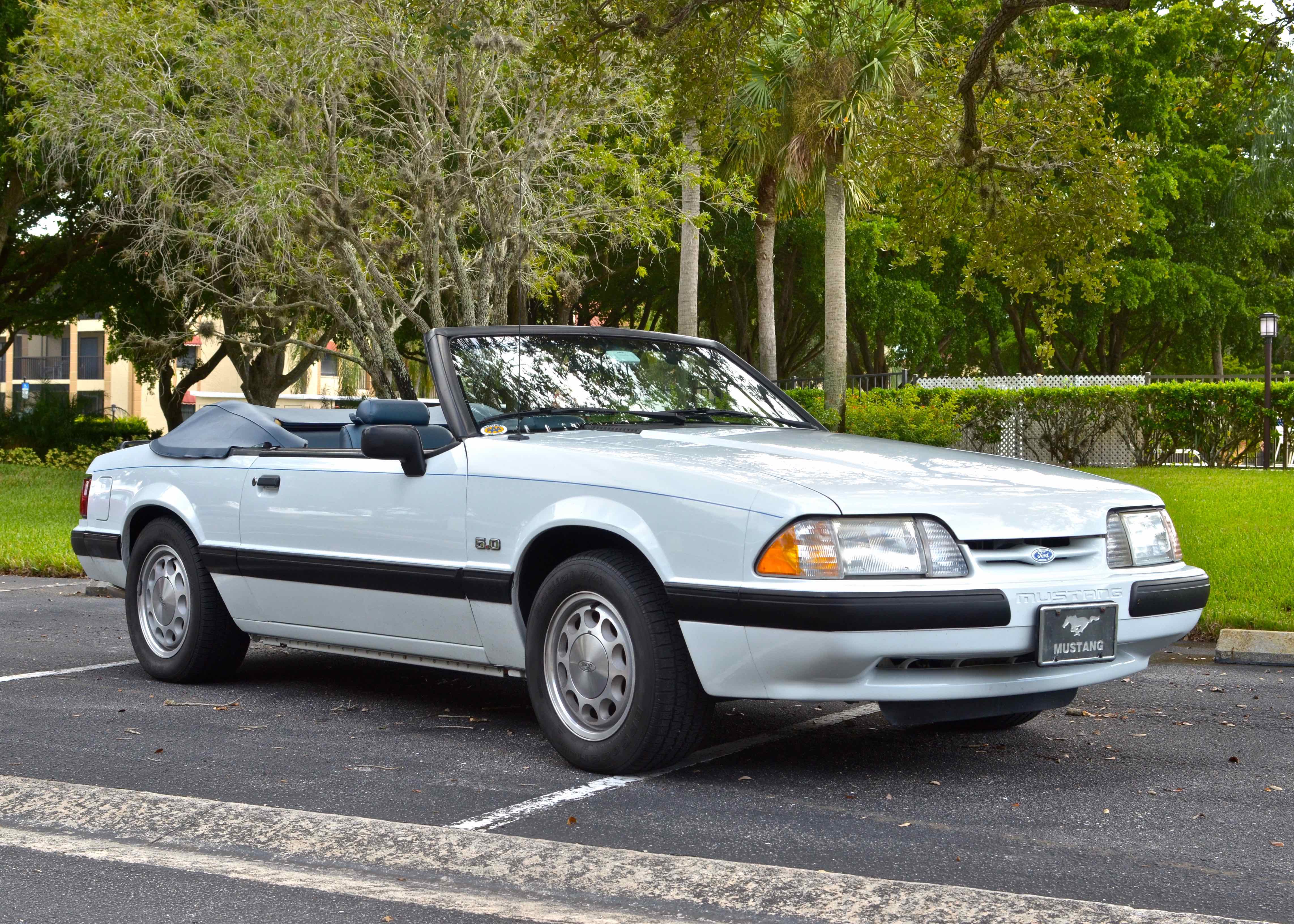 1988 Ford Mustang LX Convertible