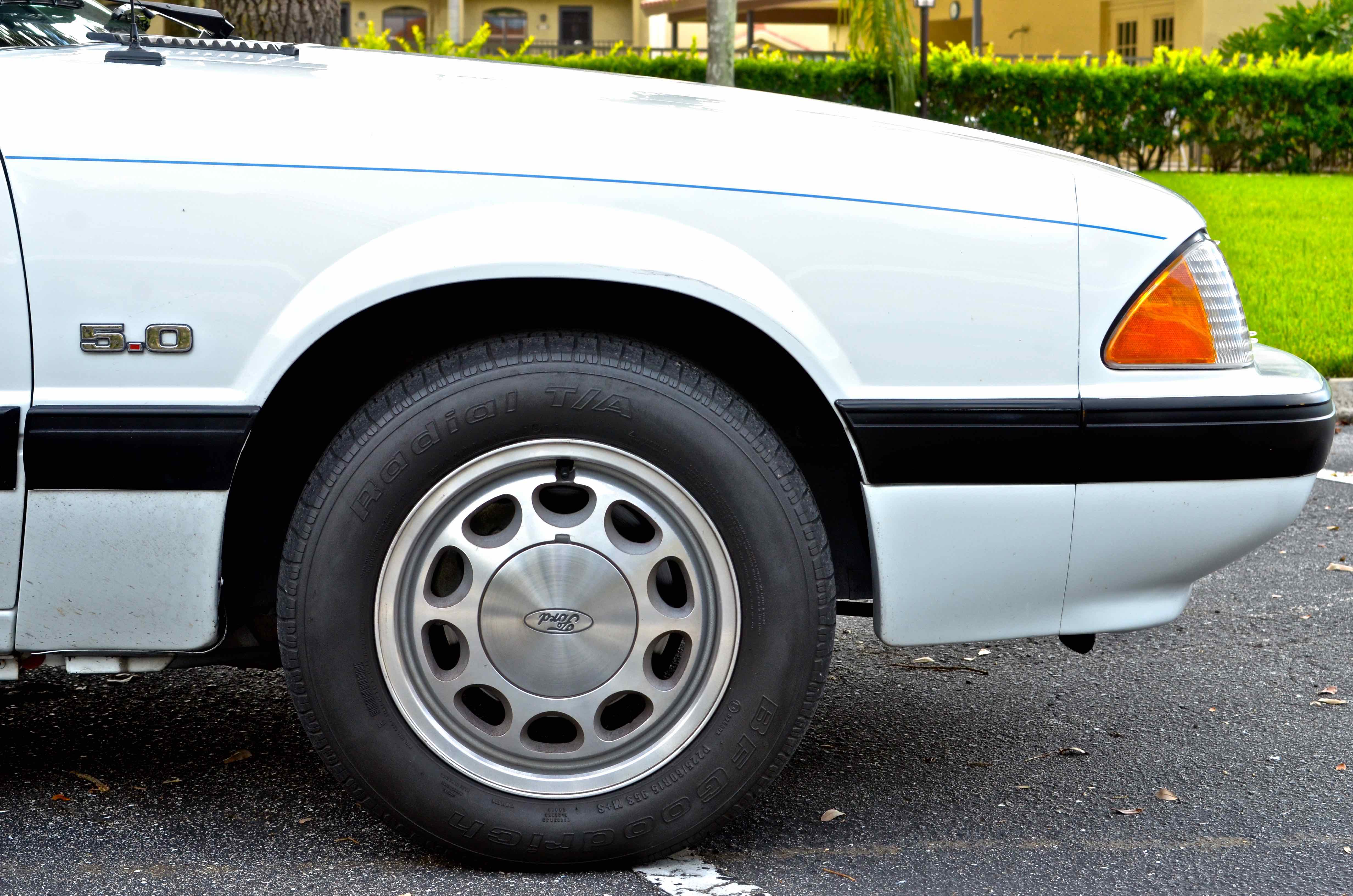 1988 Ford Mustang LX Convertible