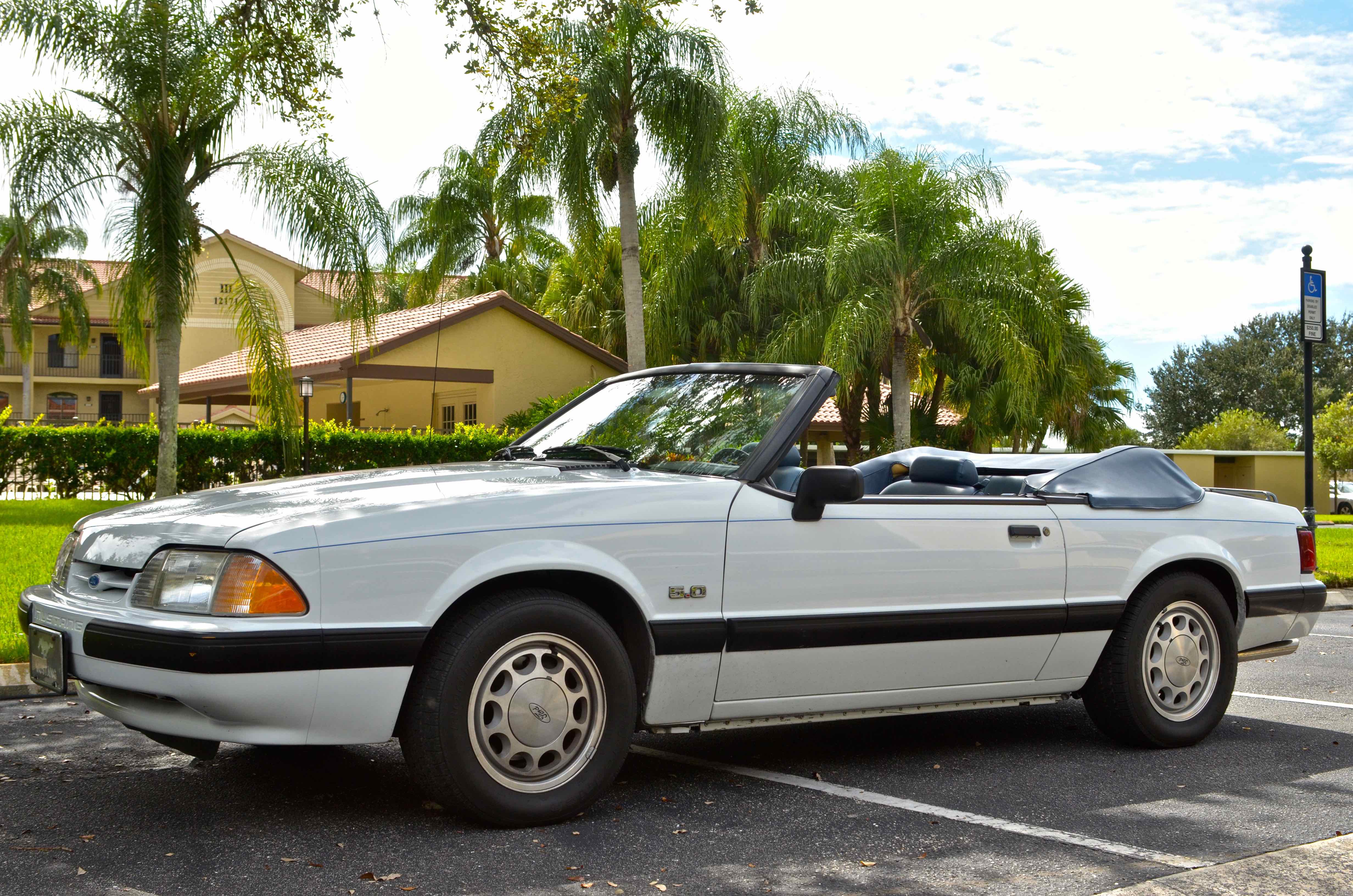 1988 Ford Mustang LX Convertible