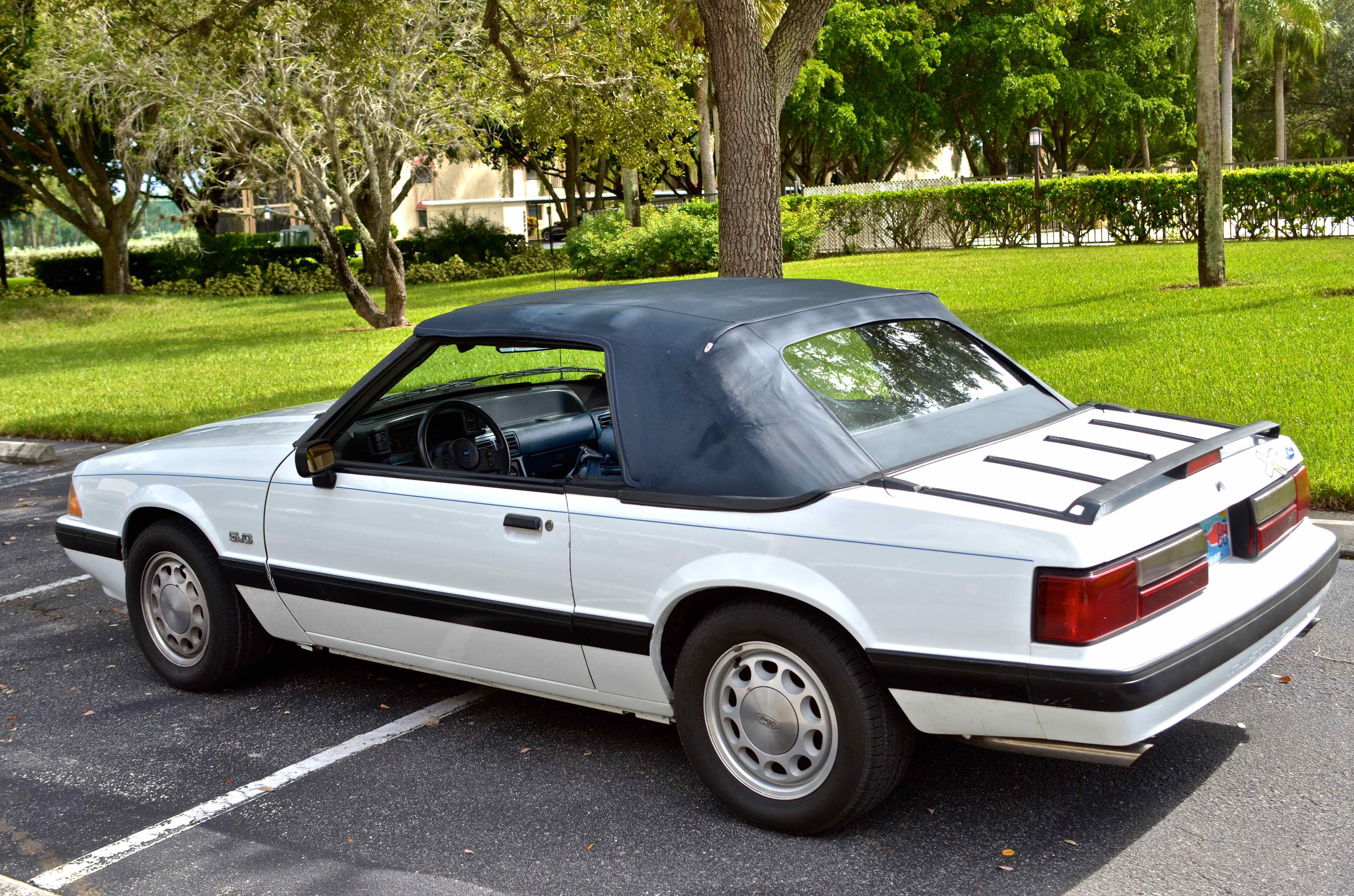 1988 Ford Mustang LX Convertible