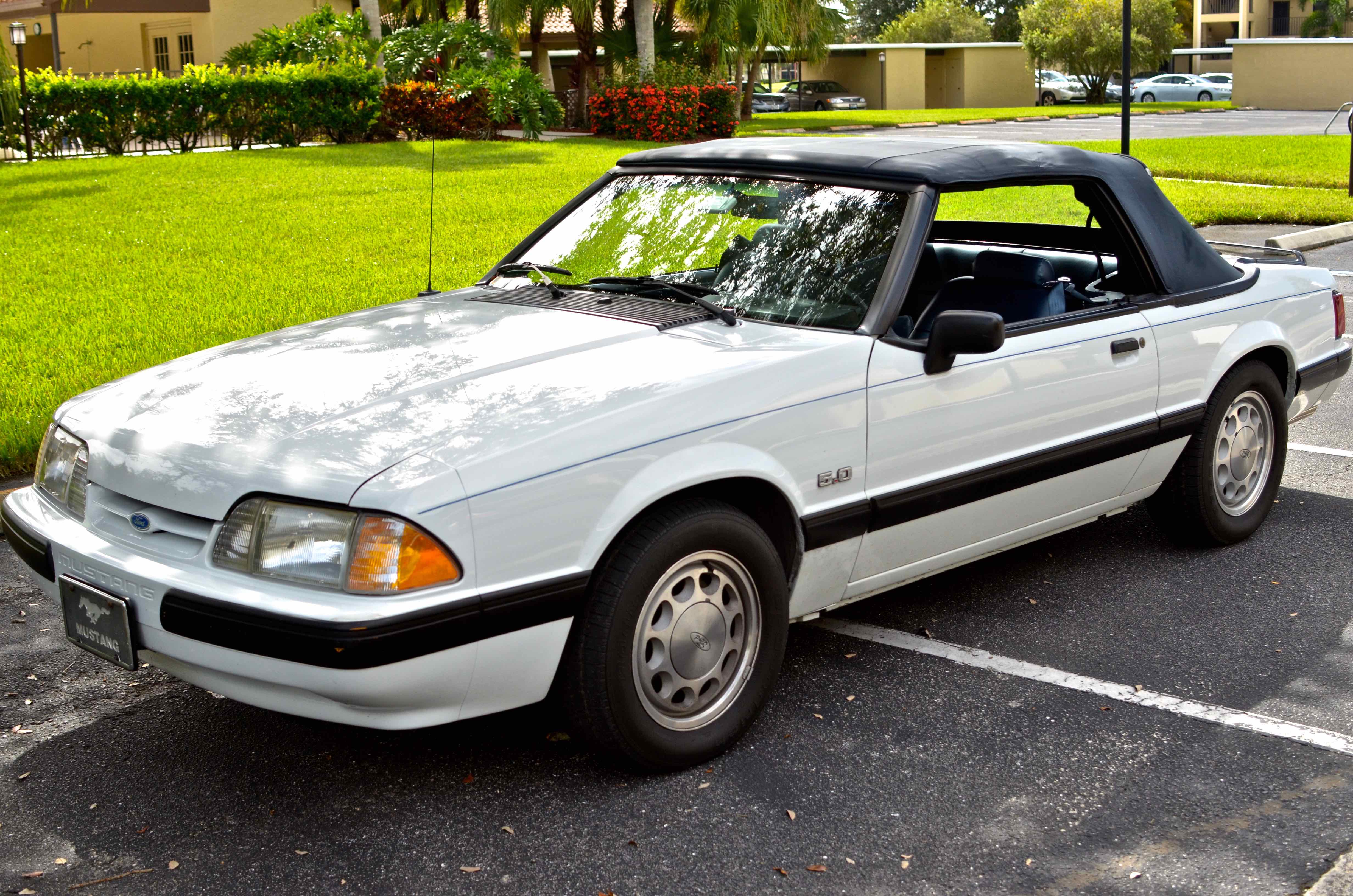 1988 Ford Mustang LX Convertible