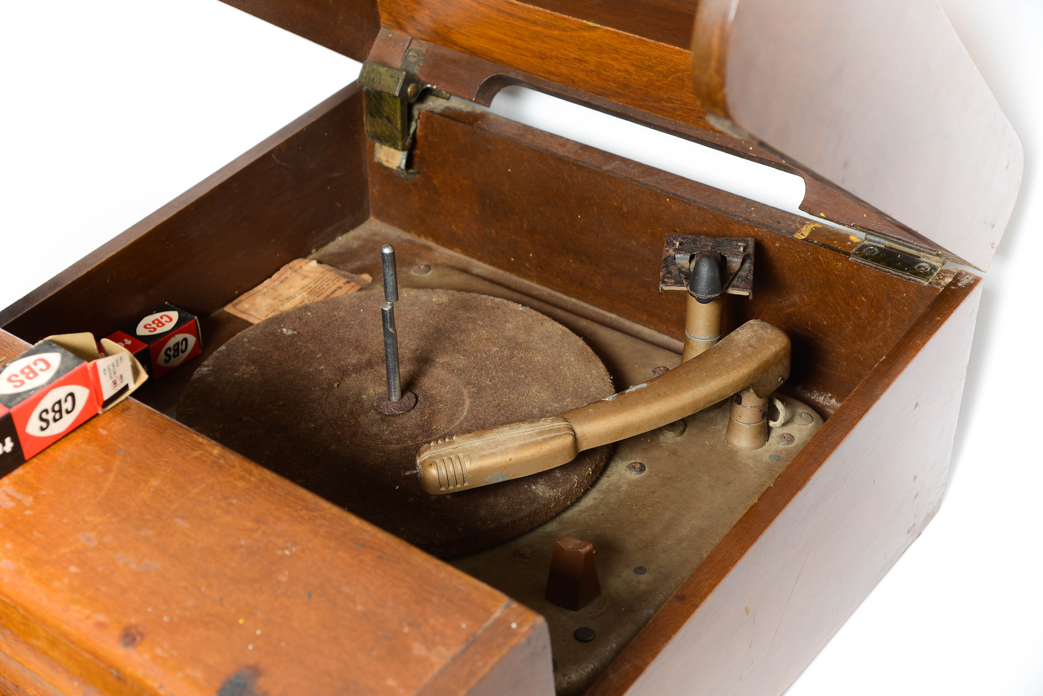 Antique True Tone Phonograph and Radio