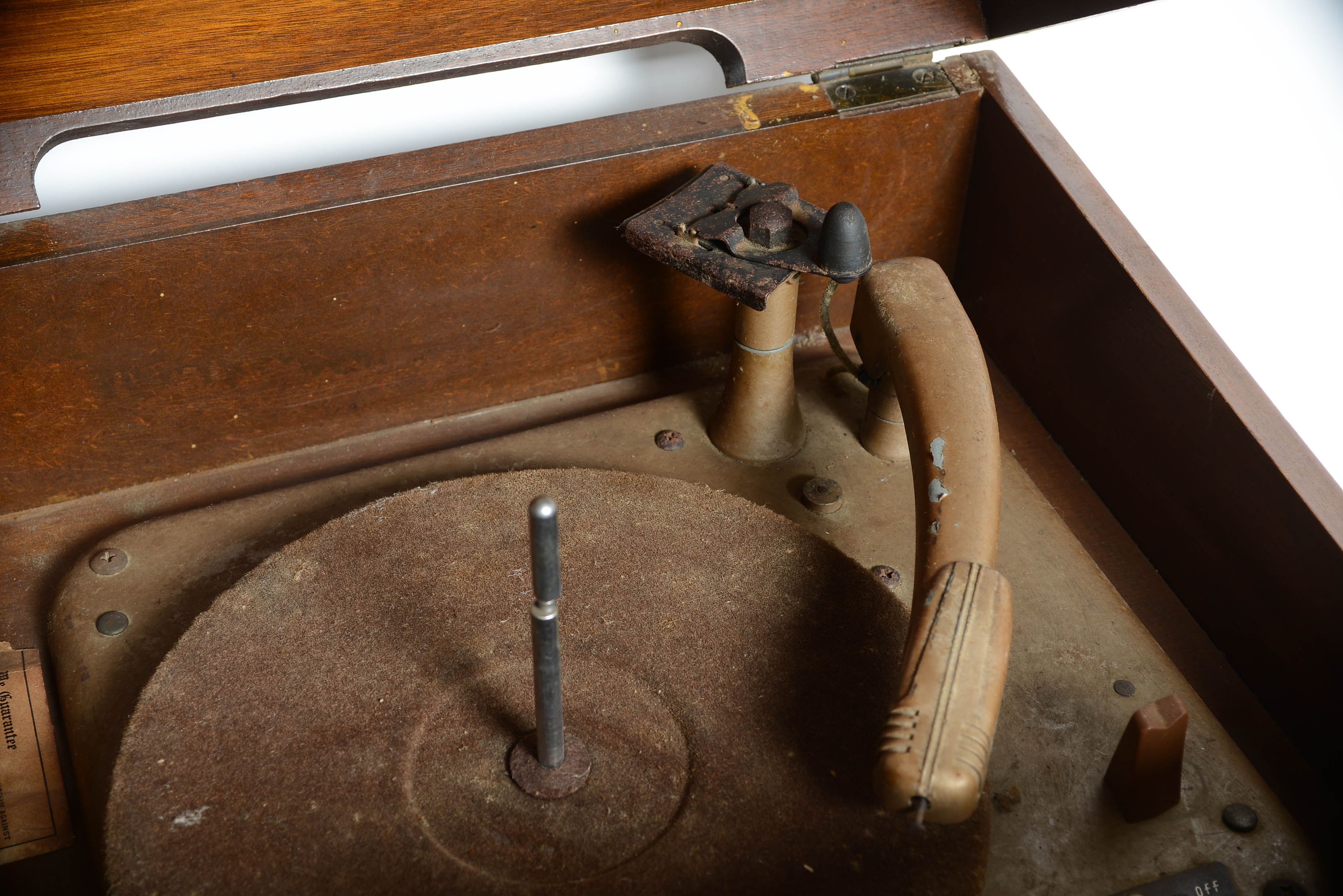 Antique True Tone Phonograph and Radio
