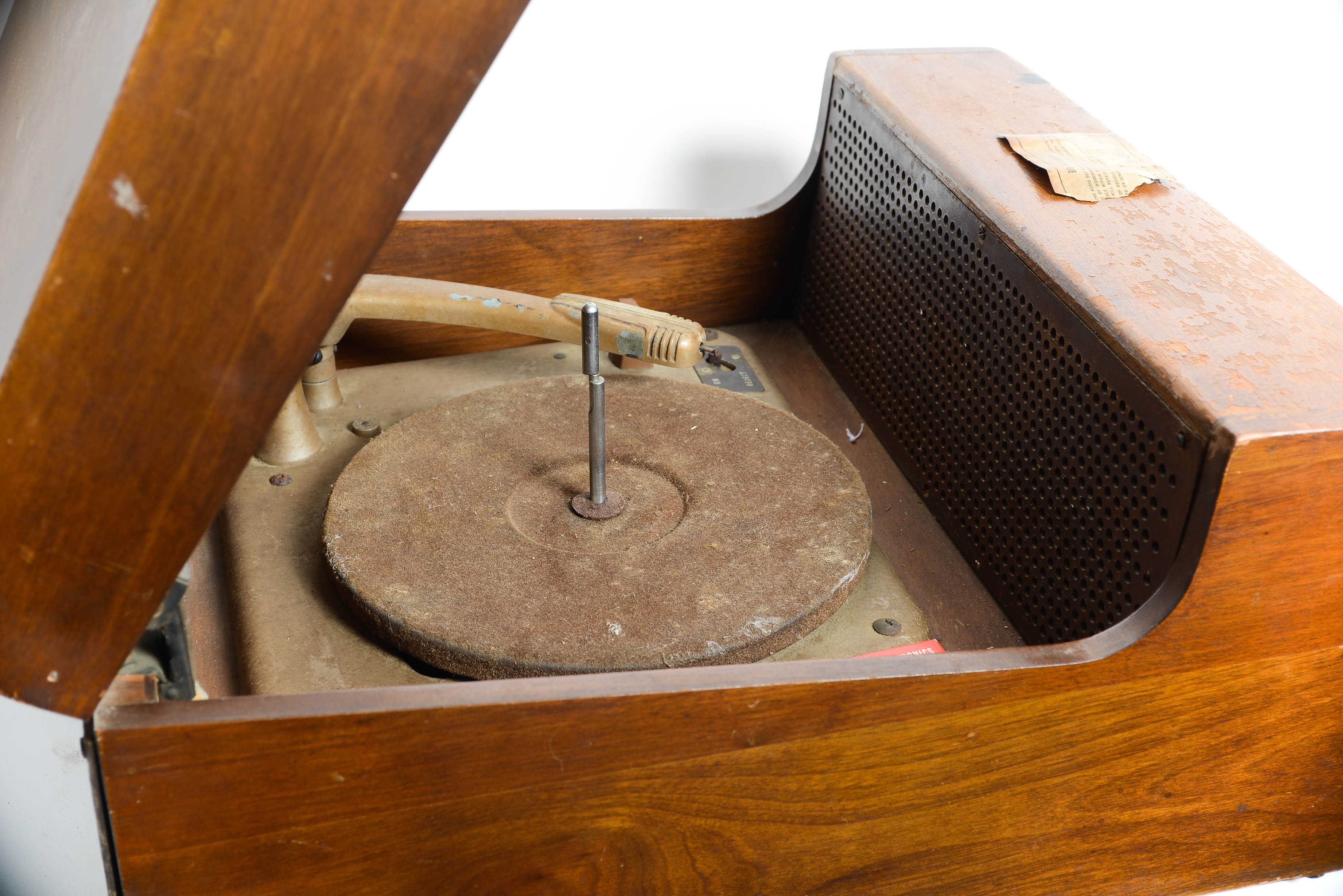 Antique True Tone Phonograph and Radio