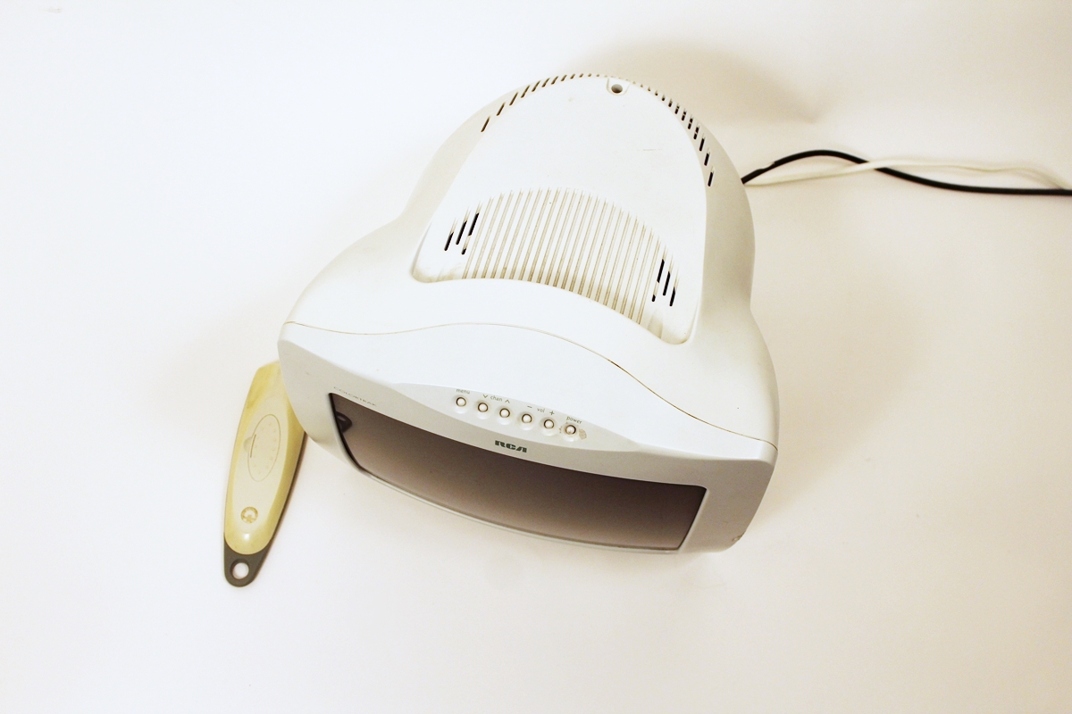 Vintage Small RCA Colortrak Television