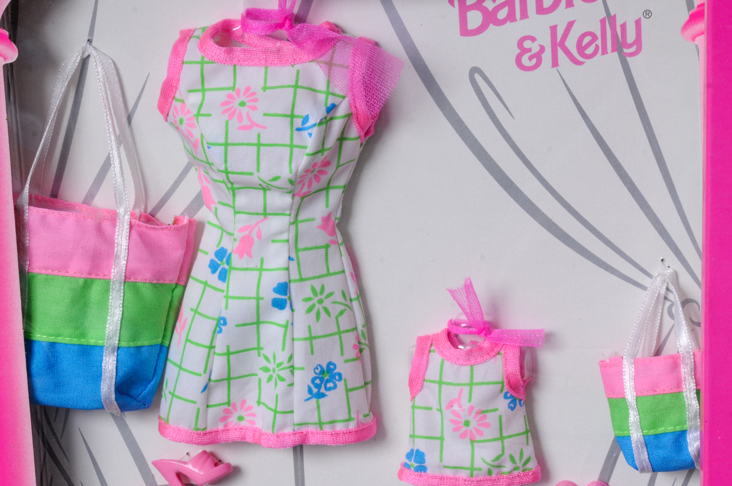 Barbie Fashion Avenue Clothing