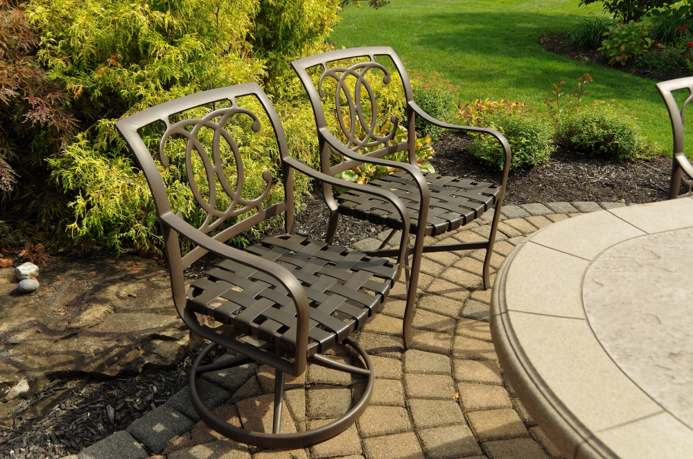 Tropitone Stoneworks Collection Patio Table and Six Chairs