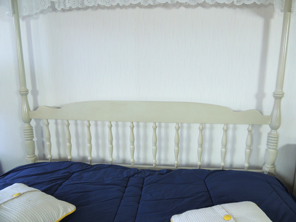 Ethan Allen Full Size Canopy Bed