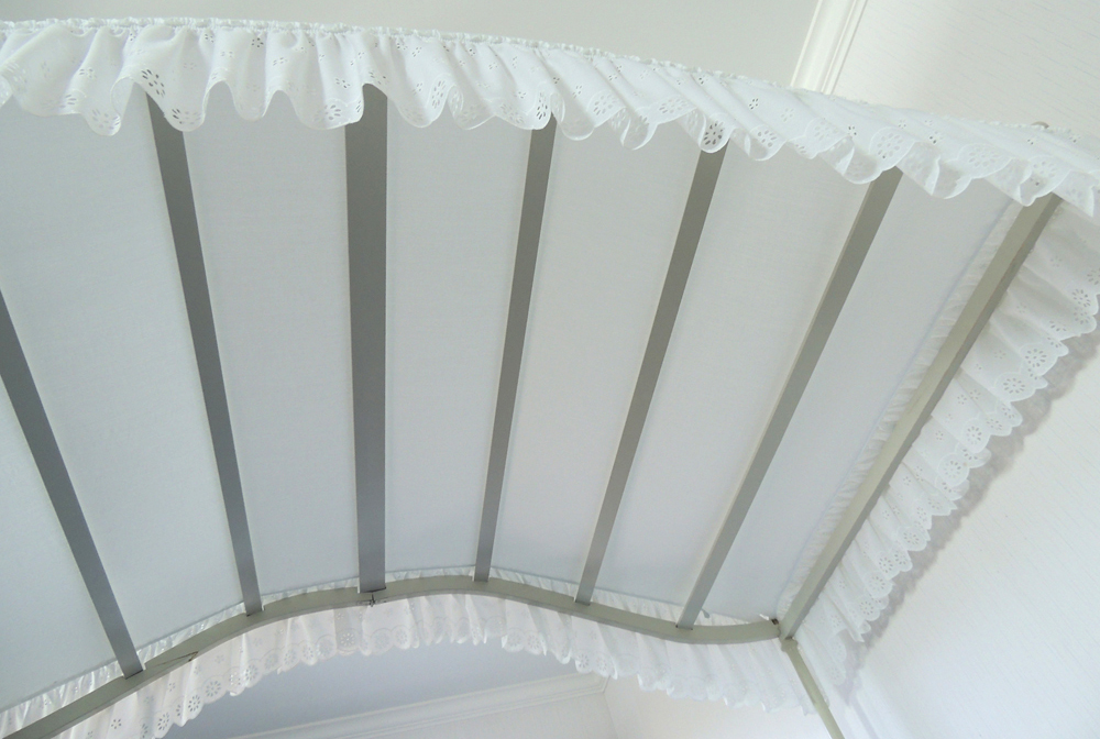 Ethan Allen Full Size Canopy Bed