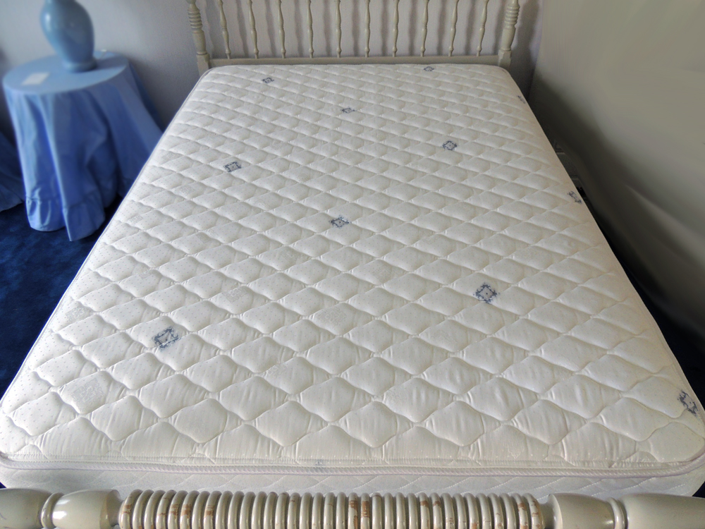 Ethan Allen Full Size Canopy Bed