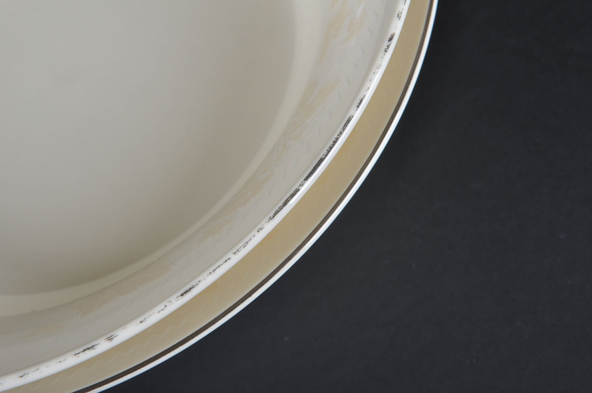 Budlet Fine China Ivory 86 Piece Set