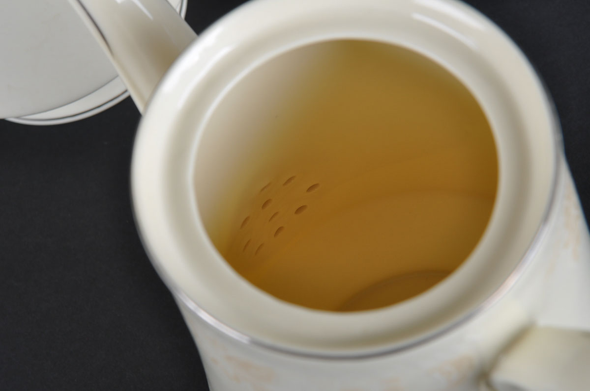 Budlet Fine China Ivory 86 Piece Set