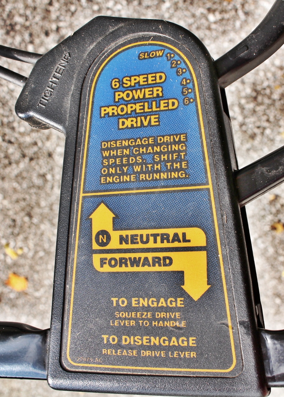 Cub Cadet 6 Speed SRC 621 Self Propelled Mower