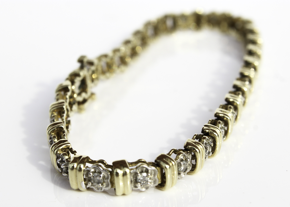 10K Gold and Diamond Tennis Bracelet