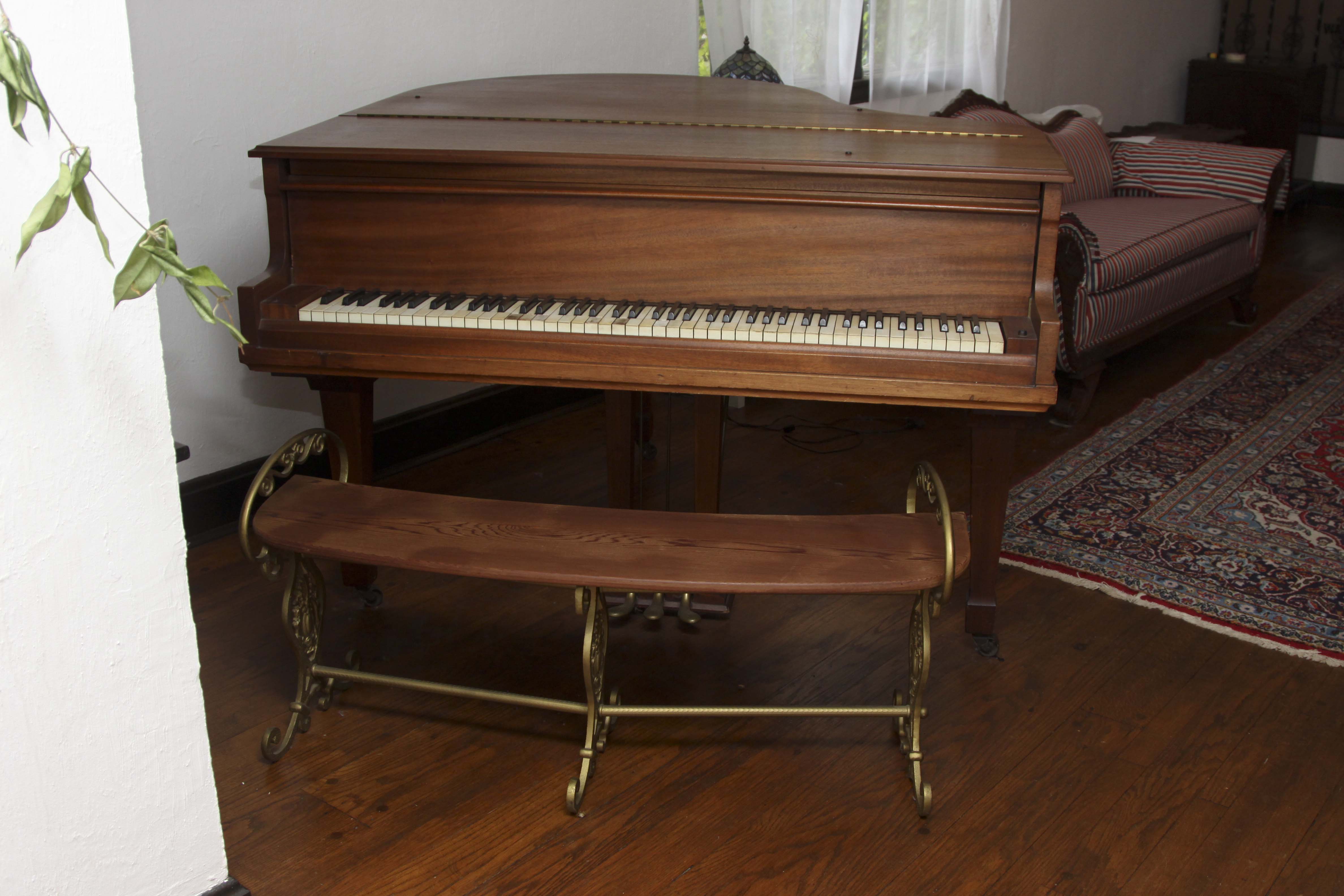 Starr Piano Co. Baby Grand Piano Circa 1930's
