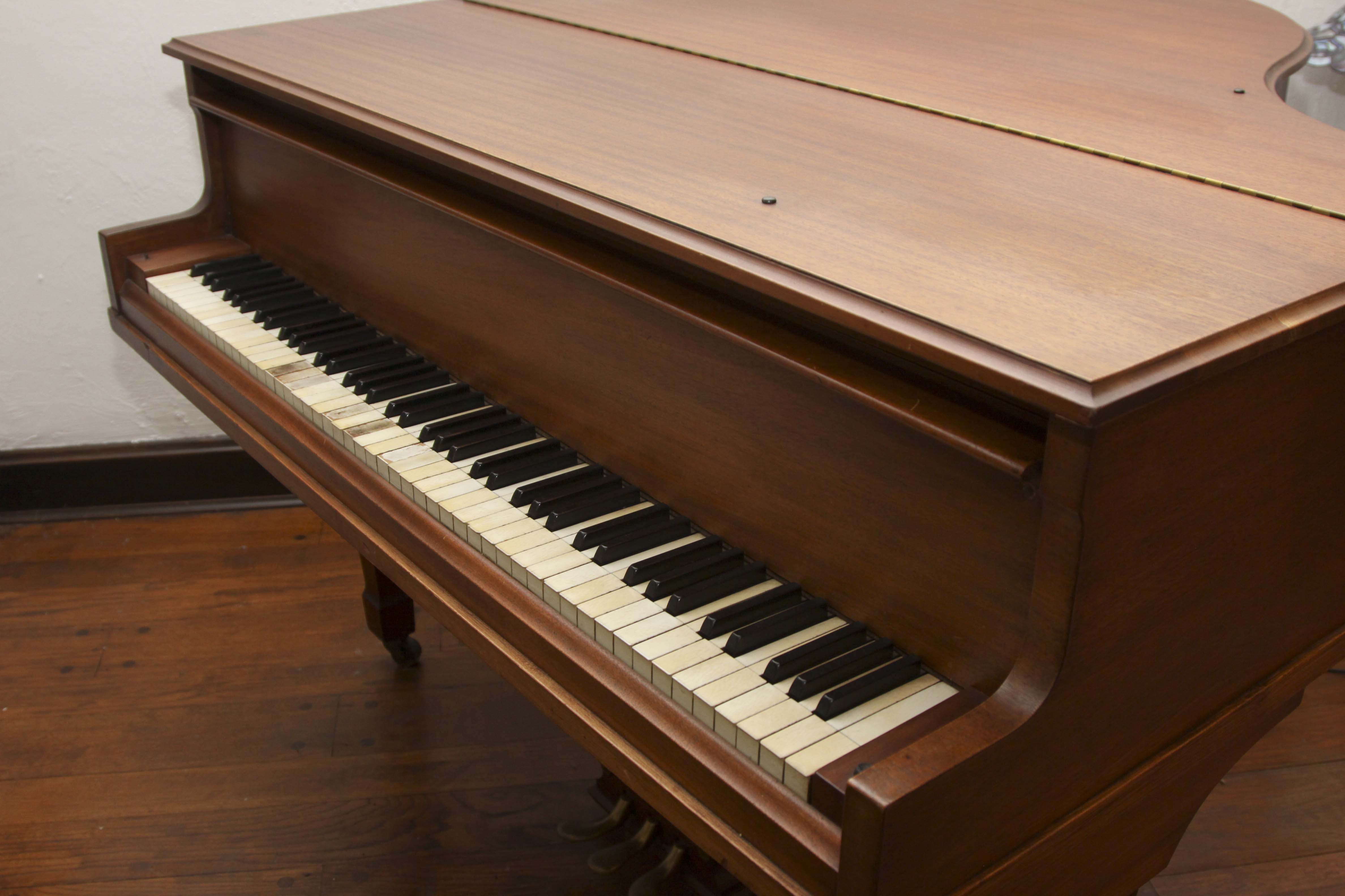 Starr Piano Co. Baby Grand Piano Circa 1930's