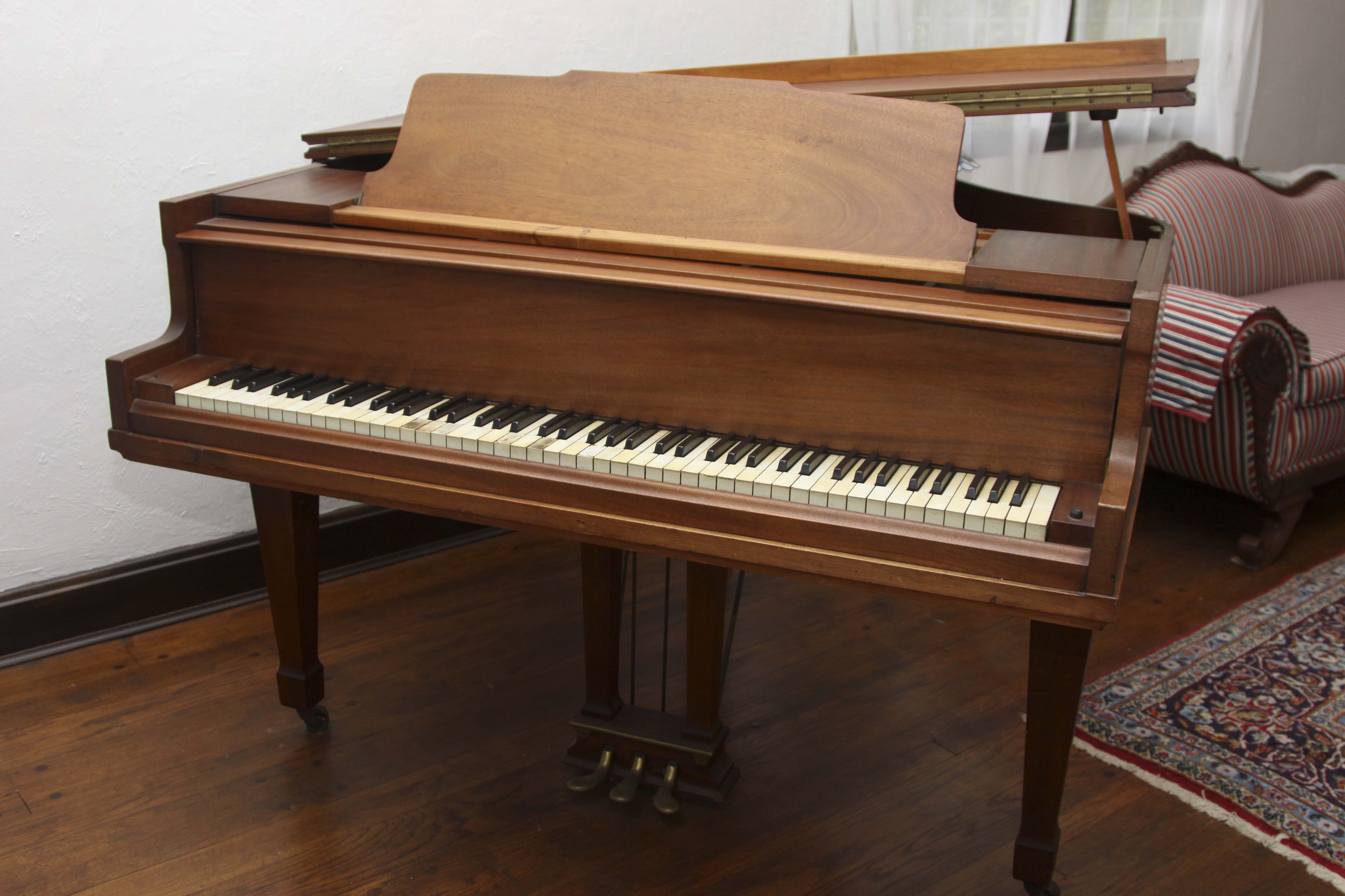 Starr Piano Co. Baby Grand Piano Circa 1930's