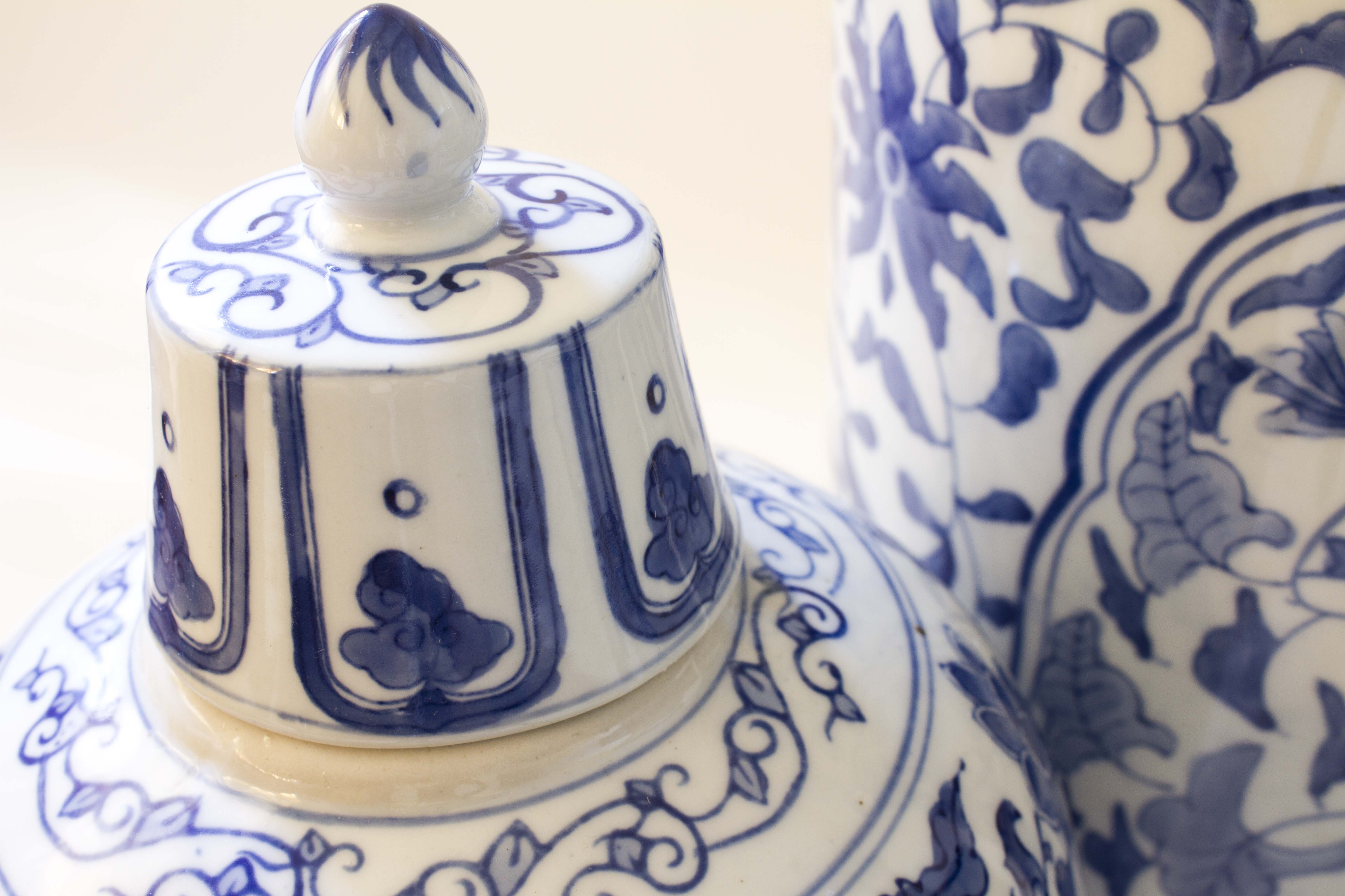 Blue and White Chinese Style Decor