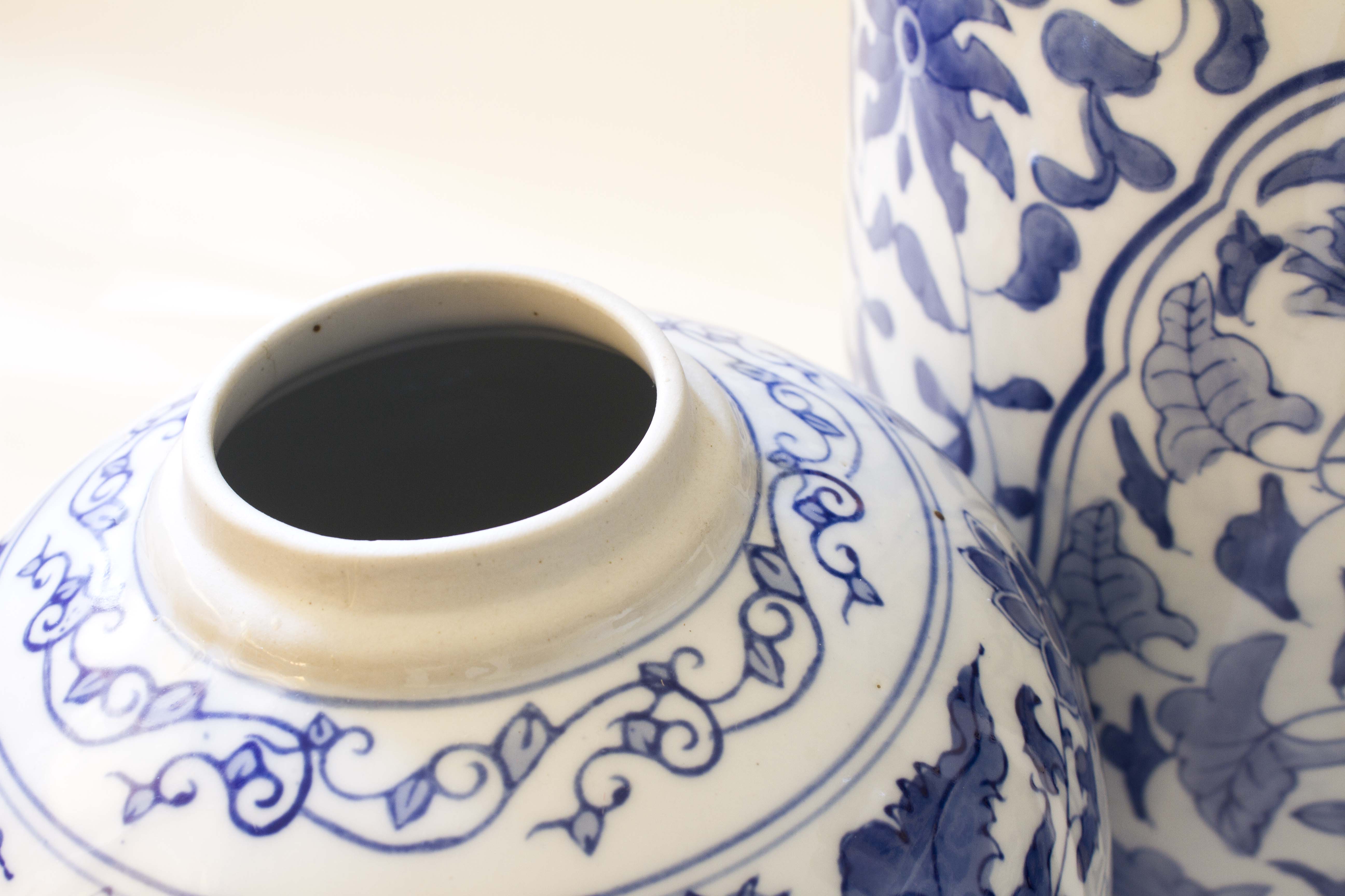 Blue and White Chinese Style Decor