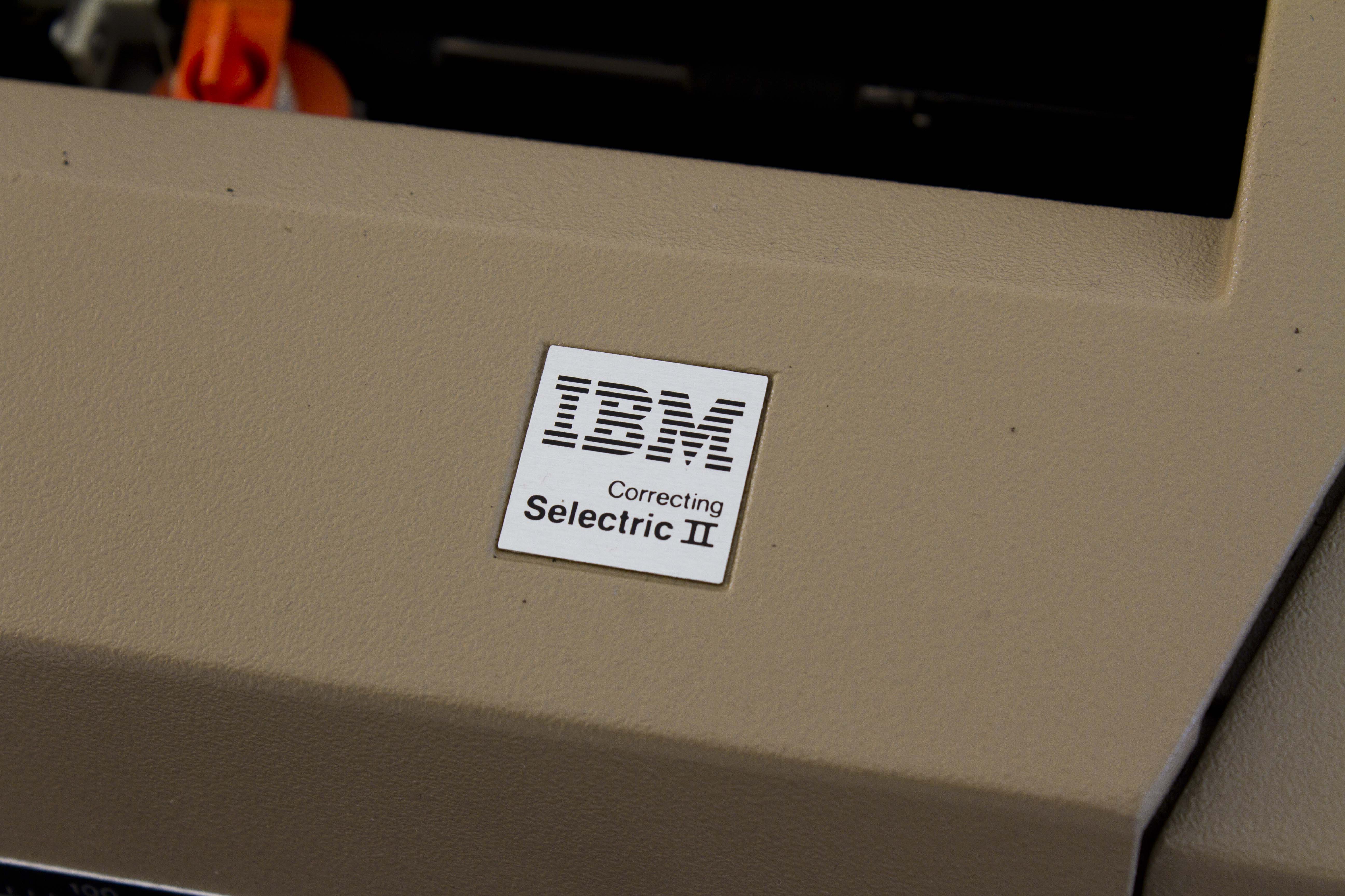 IBM Selectric 2 Typewriter