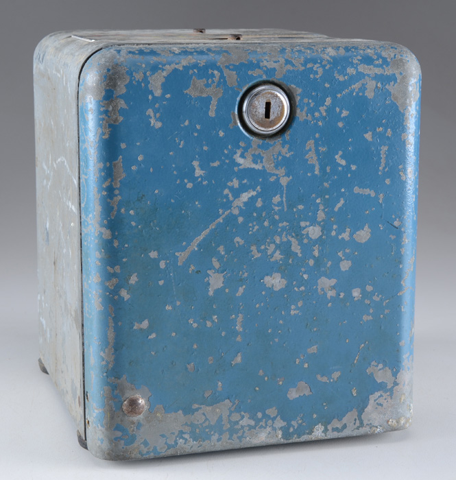 Vintage Counter Top Slot Machine