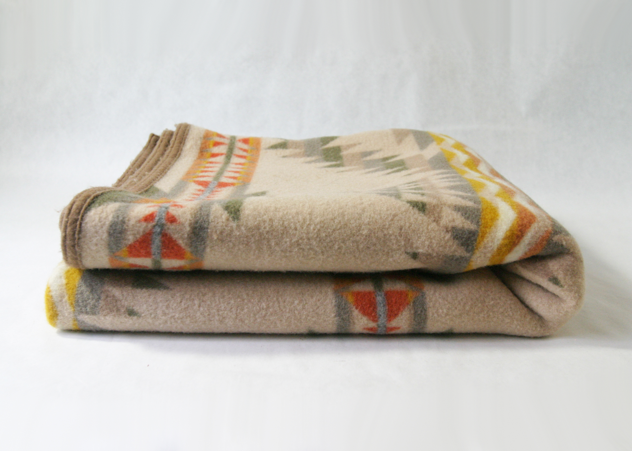 Circa 1972 Pendleton Beaver State "Indian Friendship" Wool Blanket