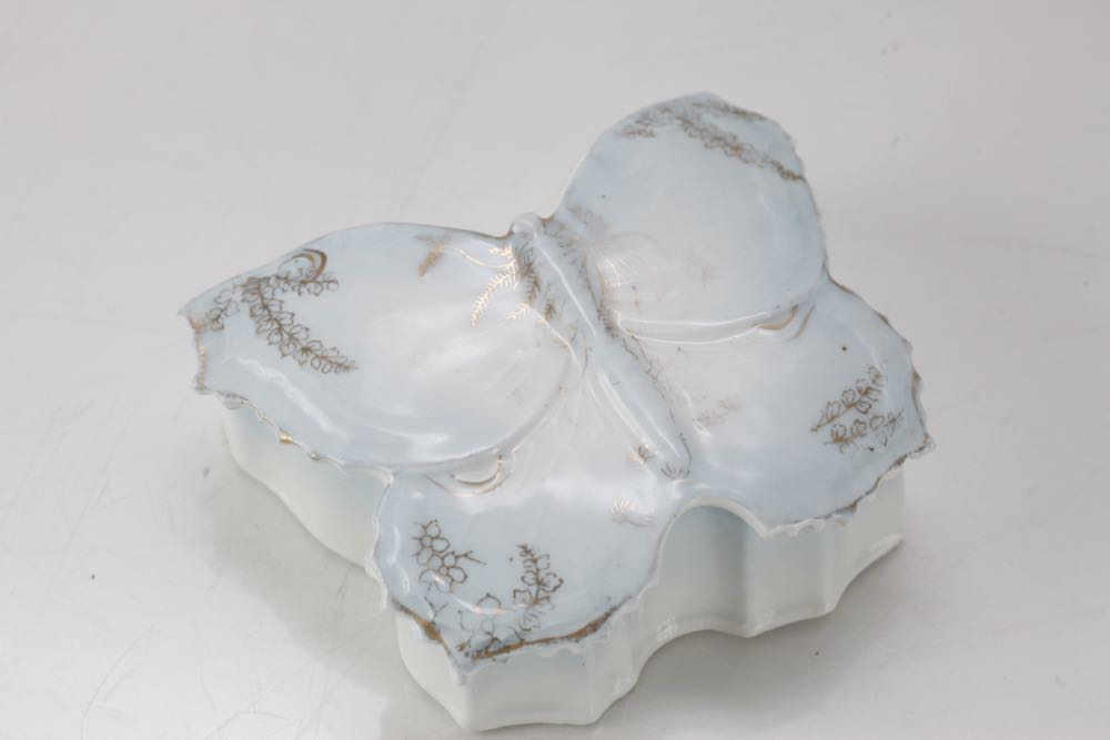 Collectible and Decorative Bird Figurines