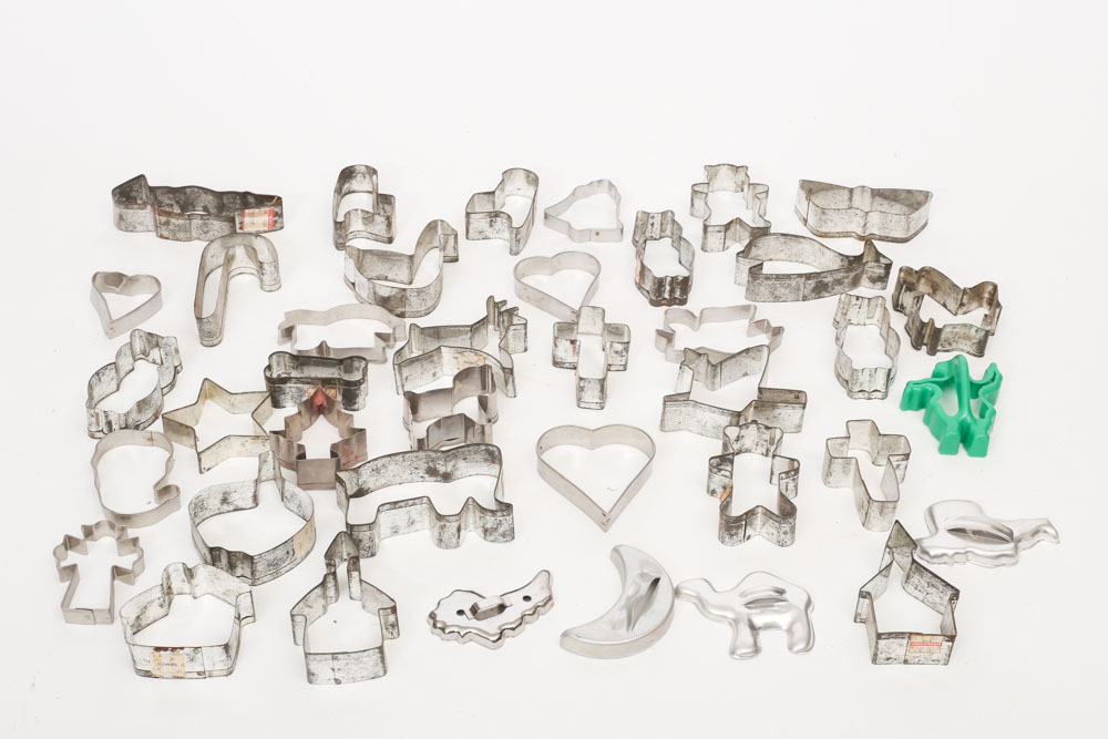 Collection of Vintage Country Kitchen Utensils