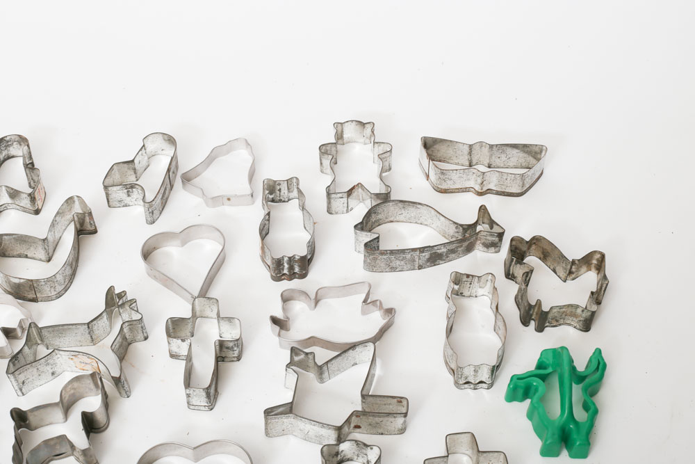 Collection of Vintage Country Kitchen Utensils