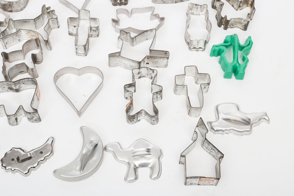 Collection of Vintage Country Kitchen Utensils