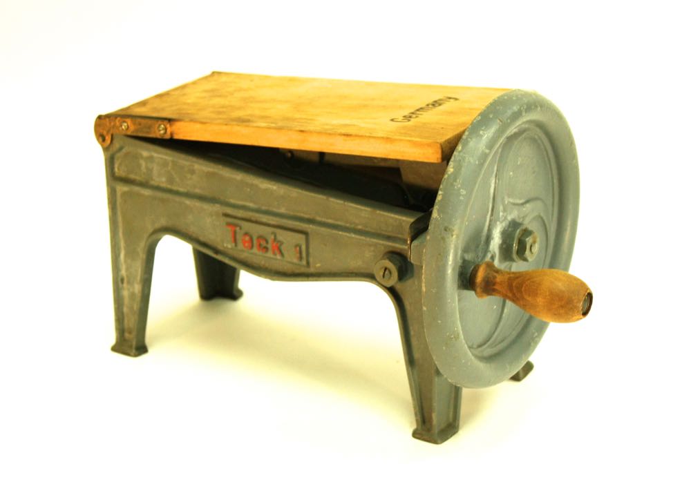 Vintage "Teck 1" German Tobacco Cutter