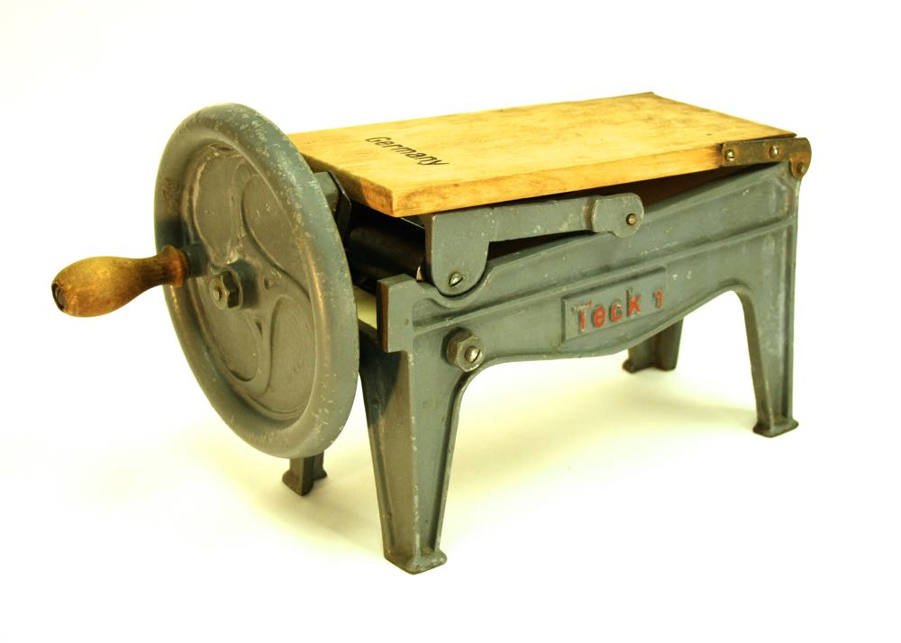 Vintage "Teck 1" German Tobacco Cutter