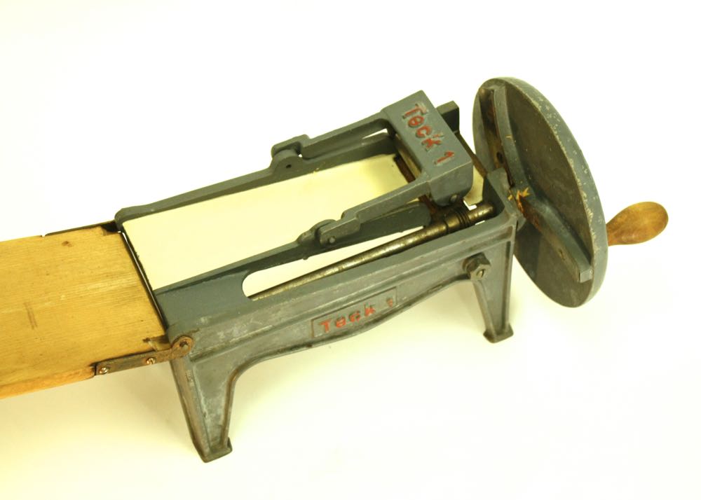 Vintage "Teck 1" German Tobacco Cutter