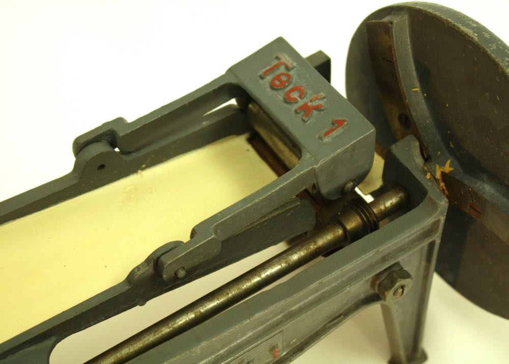 Vintage "Teck 1" German Tobacco Cutter