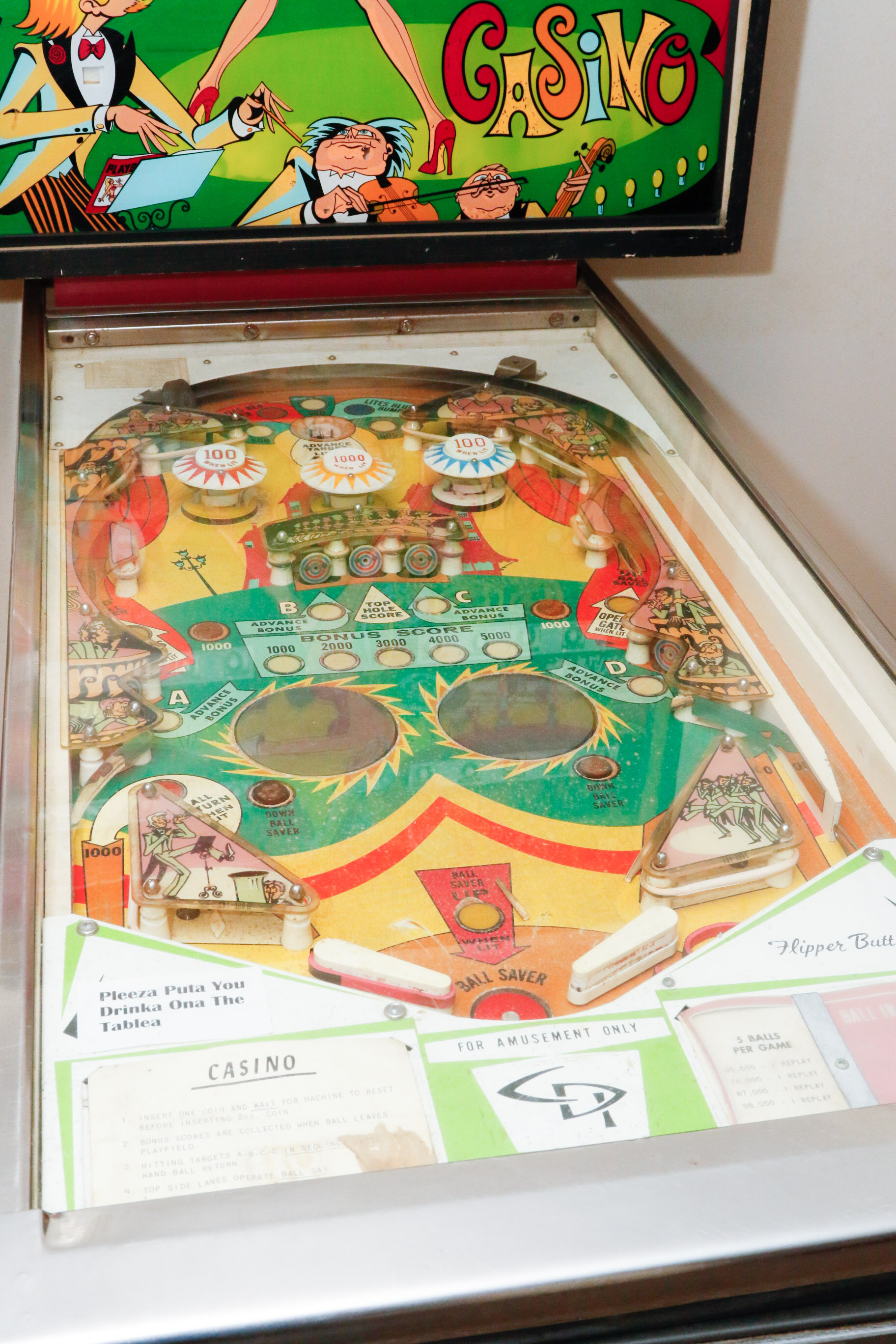 "Casino" Pinball Machine by Chicago Coin