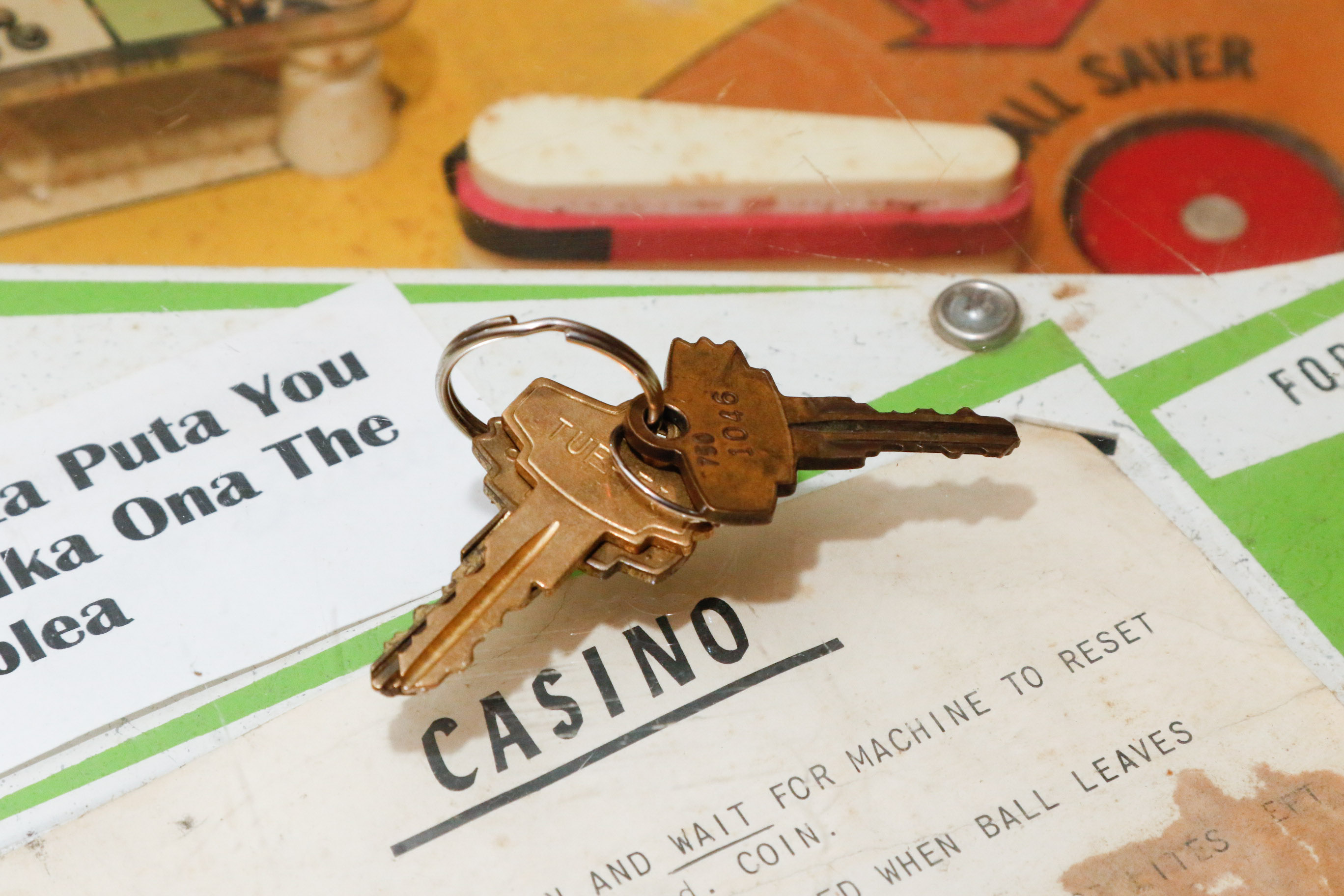 "Casino" Pinball Machine by Chicago Coin