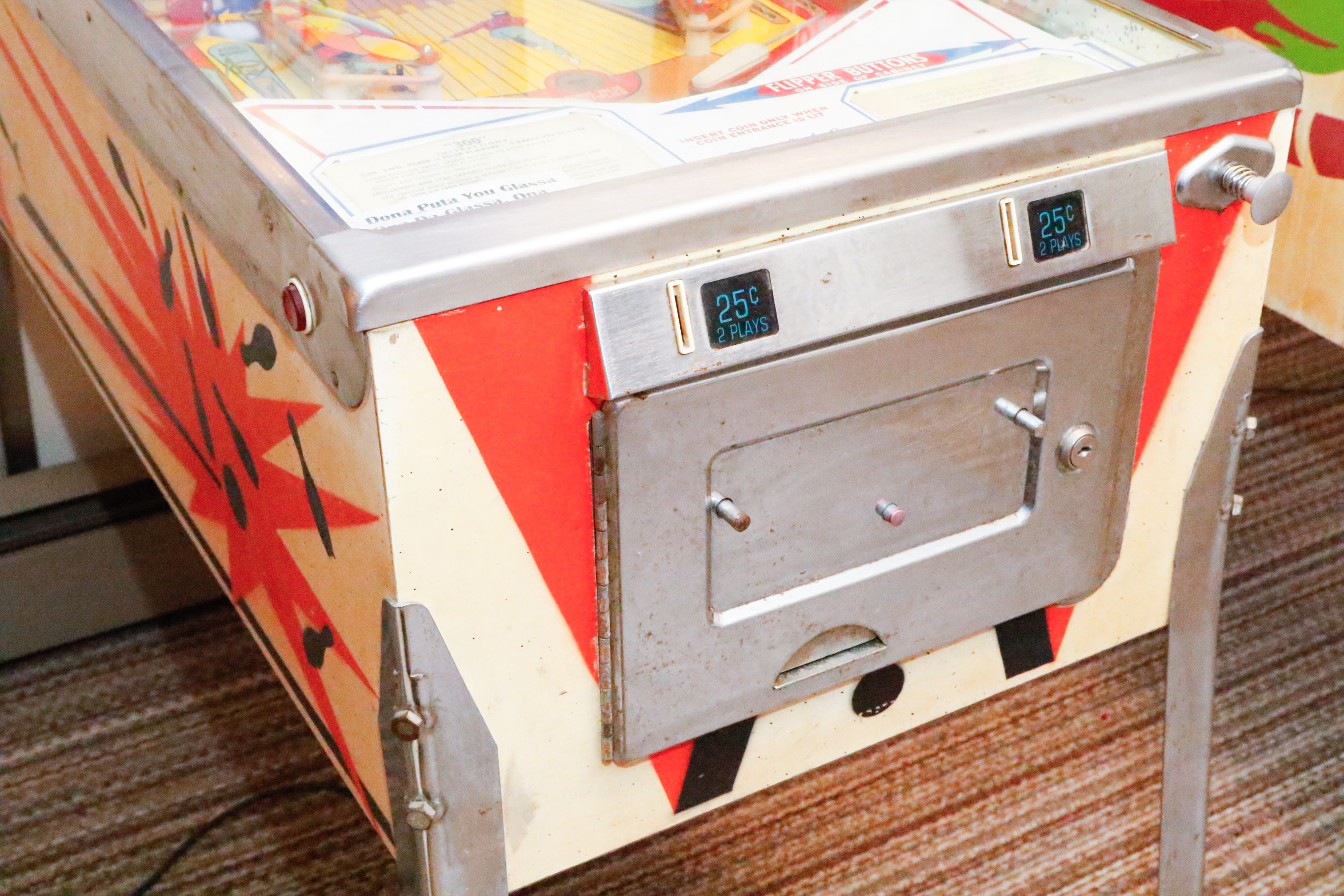 "300" Pinball Machine by D. Gottlieb & Co.