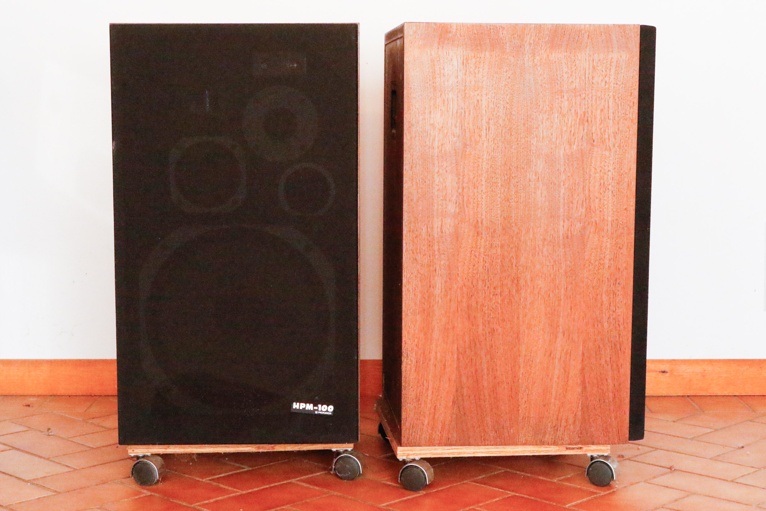 Pair of Vintage Pioneer HPM-100 Speakers