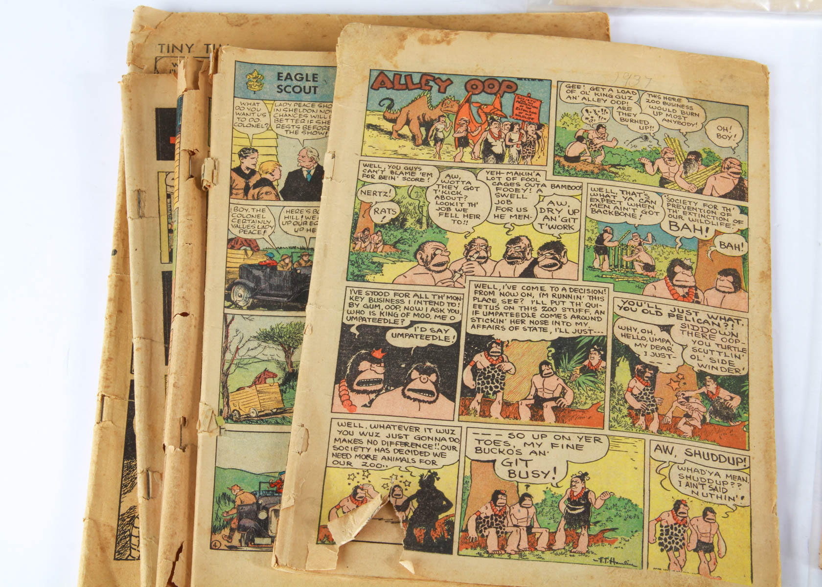 Large Collection of Vintage Newspaper Comics
