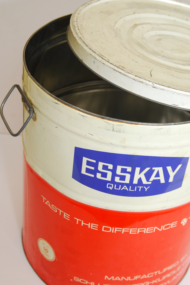 Large Vintage Esskay Pure Lard Tin