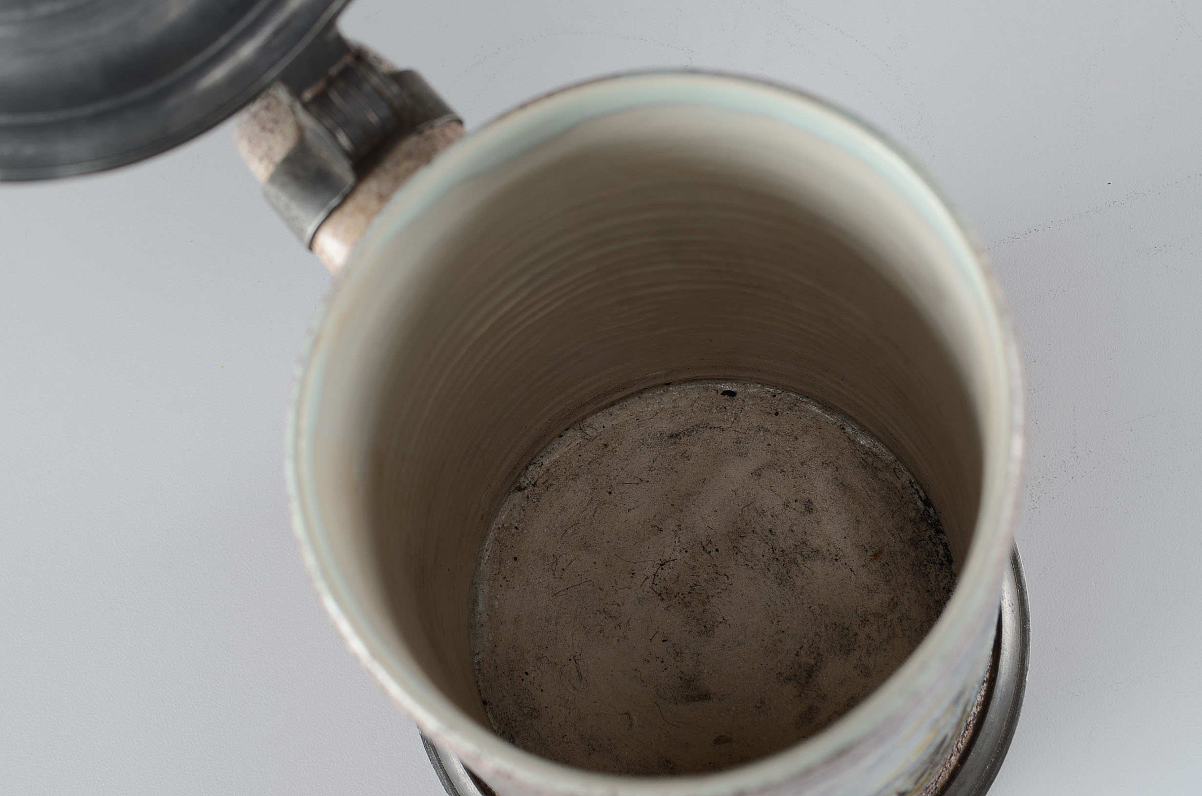 Rare 18th Century Manganese Delft Glazed Stein / Tankard